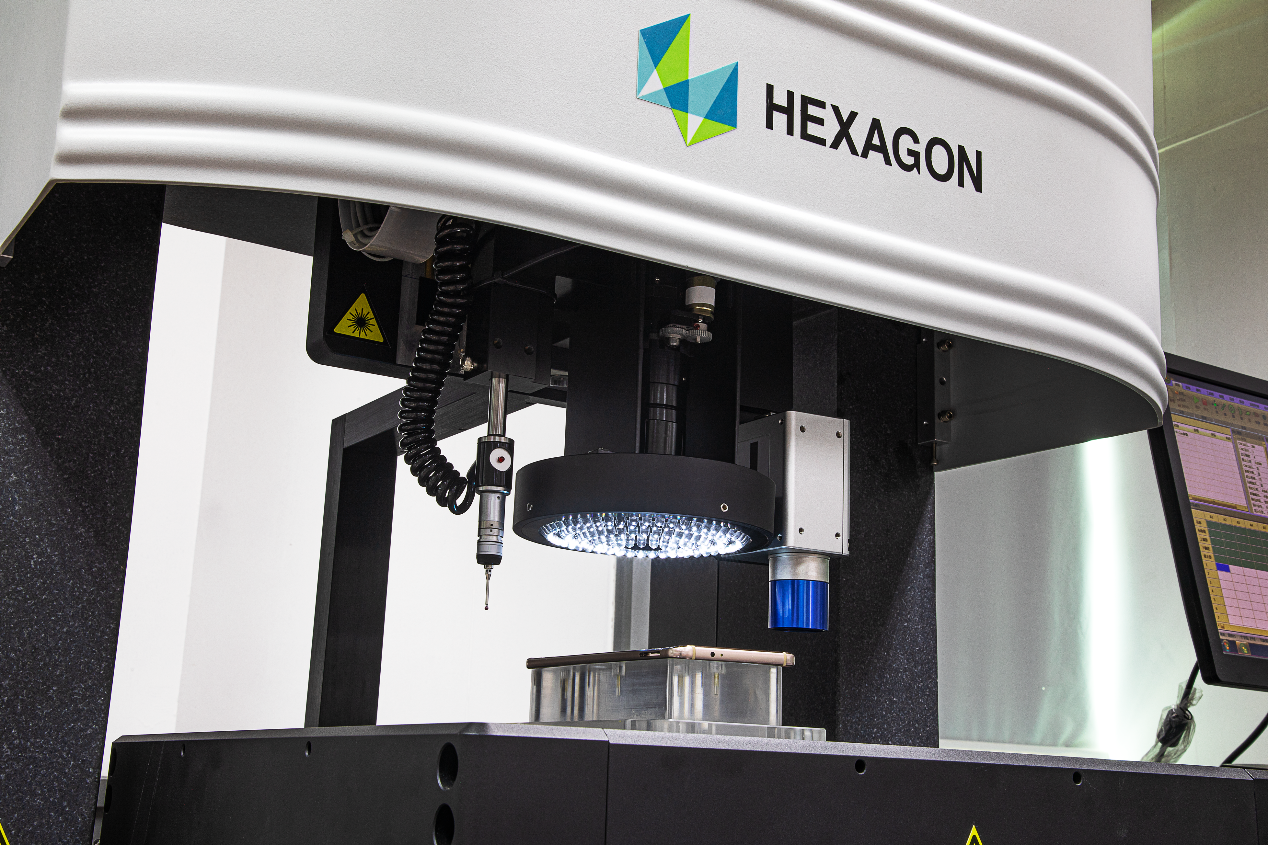 如何使用復(fù)合式影像測量儀對筆記本電腦外殼進行檢測？